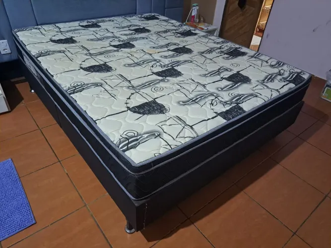Cama box com colchão ortopédico