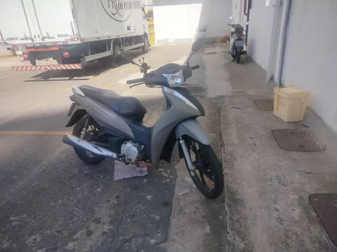 Biz 125 14 mil Reais