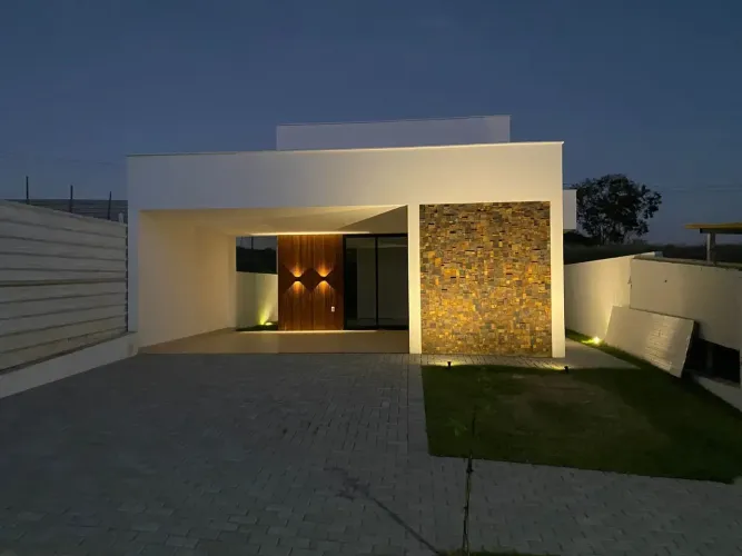 Vendemos excelente casa no Teriva Bela Vista com ótimo padrão construtivo.