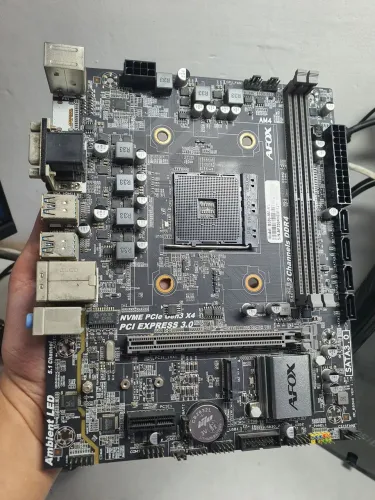 Placa mãe AM4 B550 Afox