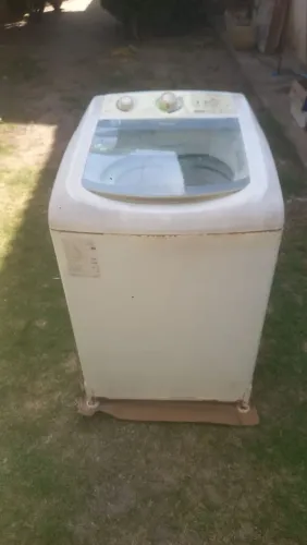 Máquina de lavar roupas Brastemp. Precisa trocar o mecanismo.