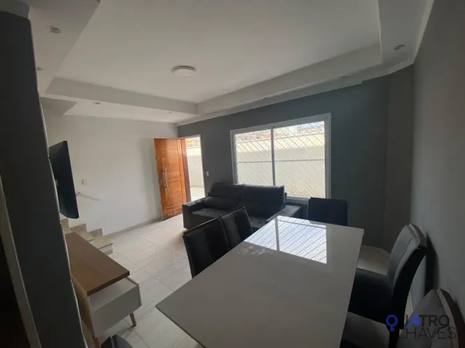 Casa em Condomínio Residencial 2 Suítes 2 vagas de garagens Vila Salete Penha