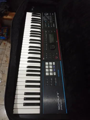 Teclado Roland Juno DS61