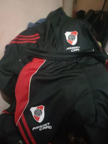 Agasalho. River plete