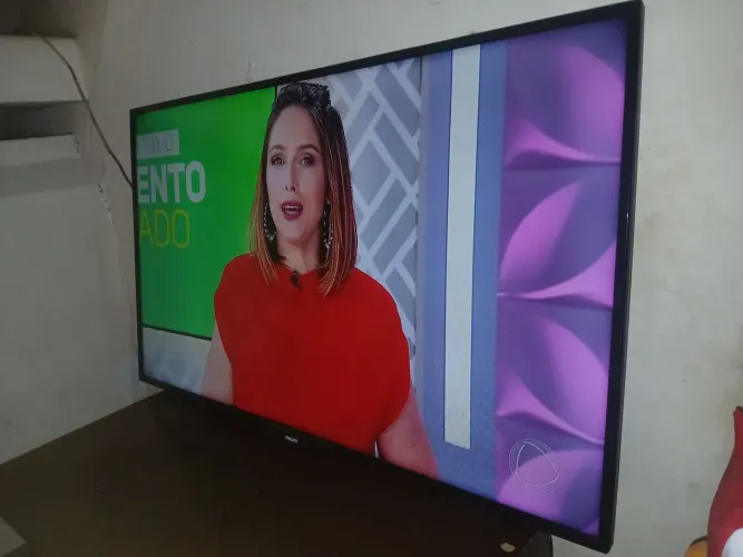 Tv Philips 48 pol não smart
