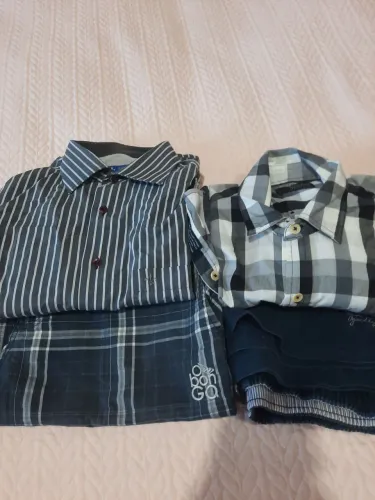 Combo com 02 Bermudas e 02 camisas manga longa.