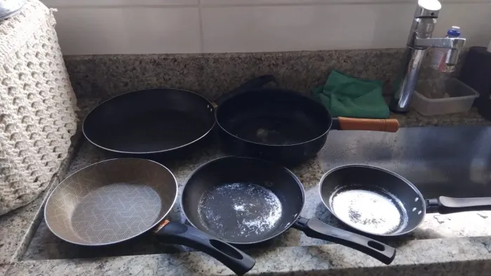 Vendo conjunto de frigideiras