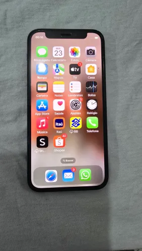 Iphone 12 mini  - muito novo. 