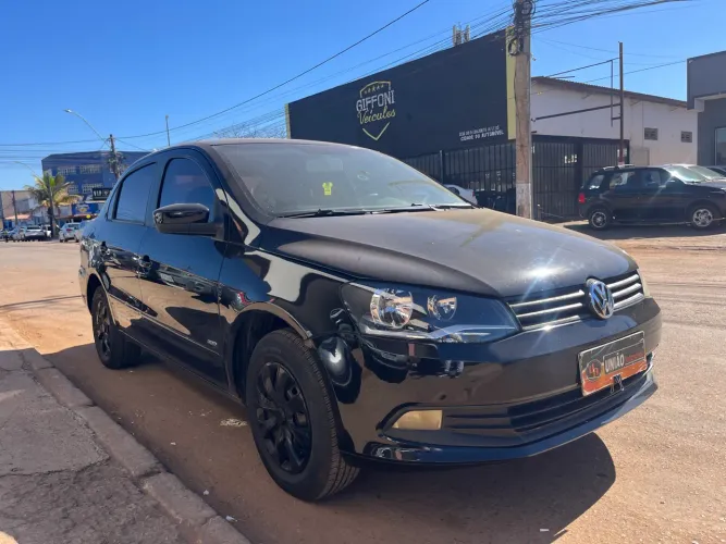 Volkswagen Voyage 1.6/1.6 City MI Total Flex 8V 4P 2013