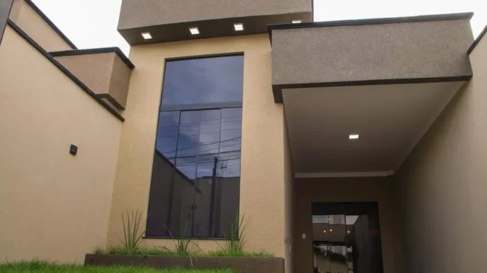 Casa, 3 quartos, 1 suíte, 130 m², 2 vagas no Vila Isaura em Goiânia