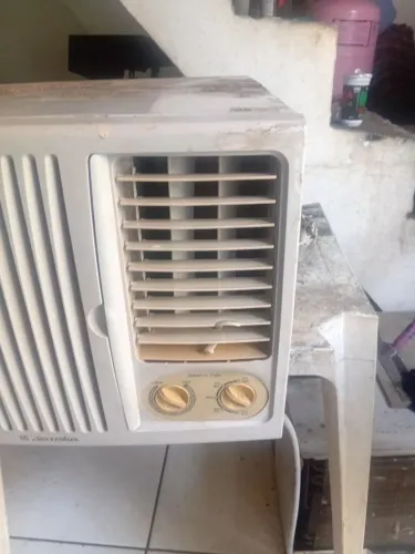Ar condicionado de janela