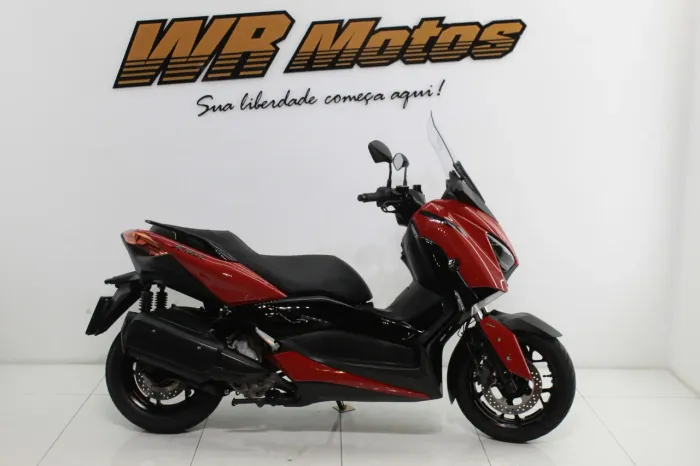 YAMAHA XMAX ABS
