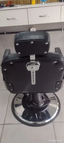 cadeira de barbeiro semi nova 4 meses de uso t zero