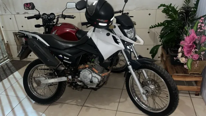 Crosser bem conservada