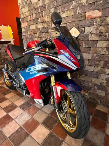 CBR 600f 2014/14 ABS ZERA!!! HORNET CARENADA