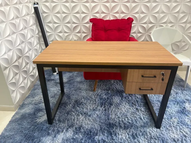 Mesa Reta reforçada em MDF -Nova