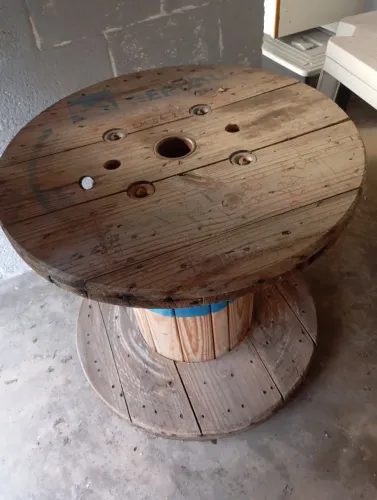 Rolo de fio / mesa