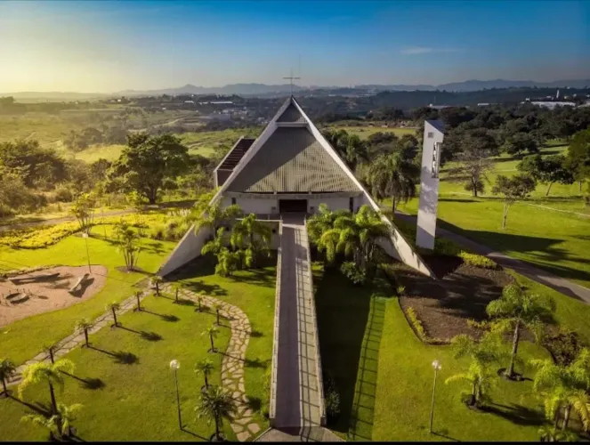 Jazigo perpétuo cemitério parque renascer 