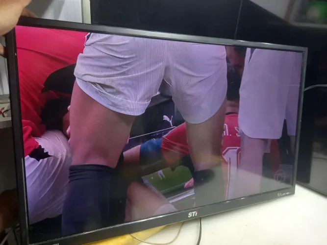 Tv 32 polegadas não é smart