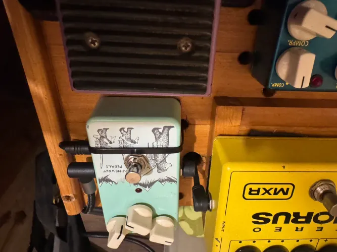 Pedal Fuzz japonês raríssimo