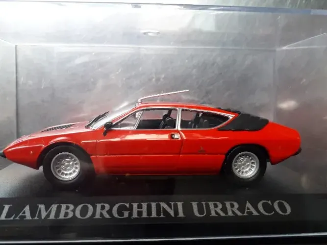 Miniatura Lamborghini Urraco. "Leia" R$110,00