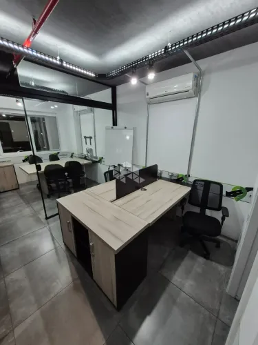 Sala Comercial Mobiliada com Vista para a Avenida Assis Brasil