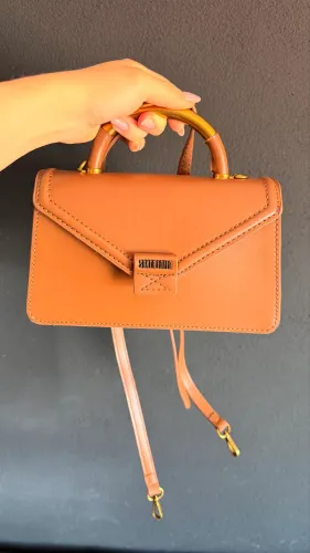 Bolsa Santa Lolla