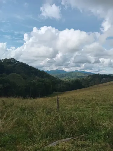 Sítio de 4 alqueires em Camanducaia - MG  bom jardim campo verde area turistica