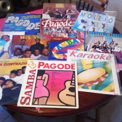 Lote 11 lps pagode