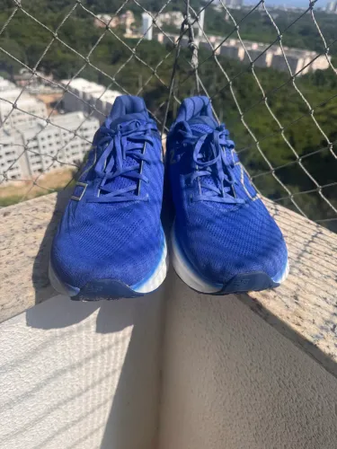 Tênis New Balance 1080V13