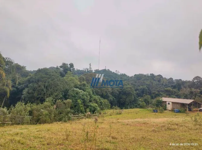 CHÁCARA À VENDA SERRINHA | CONTENDA/PR Área total: 6.050,00 m²