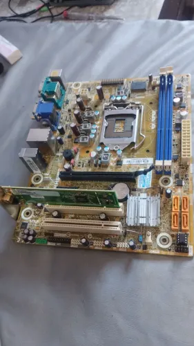 Placa mãe 1155 + Plaquinha de internet com antena