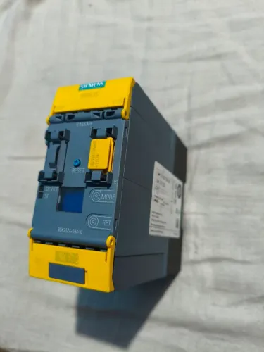 SIEMENS Sirius E02