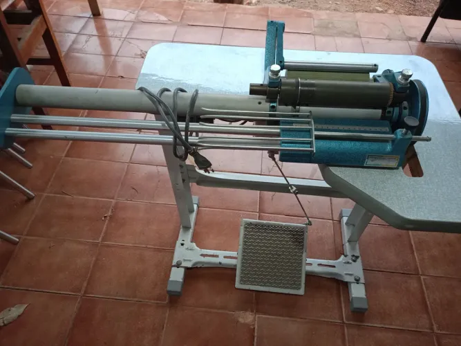 Máquina de cortar viez.