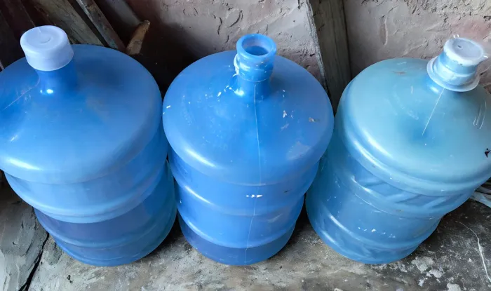 3 Garrafões de Água de 20 litros