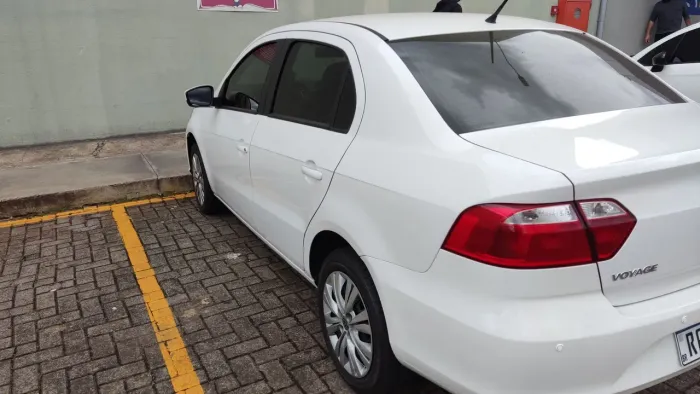 Volkswagen Voyage 1.6 MSI Flex 8V 4P 2021