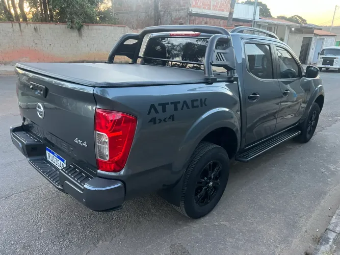 Nissan Frontier Attac.cd 4X4 2.3 Bi-TB Die. AUT 2023