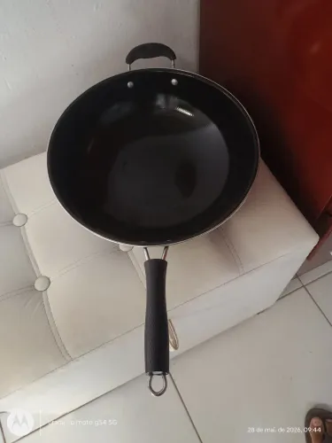 Frigideira grande 