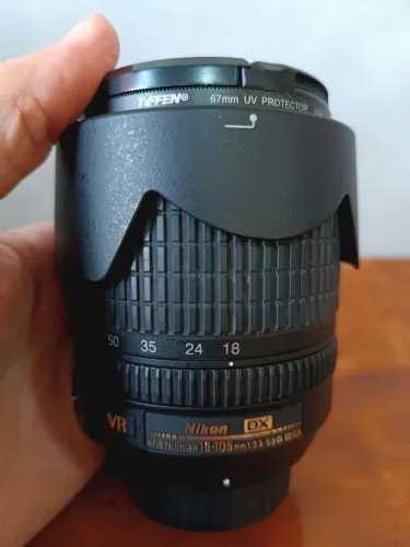 Lente Nikon AF-S 18-105mm, montagem F
