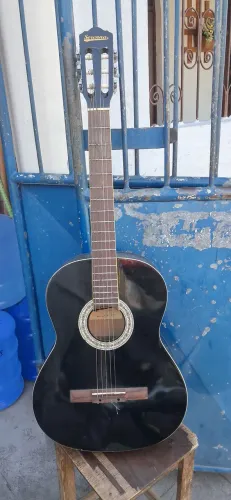 Violão Serenna