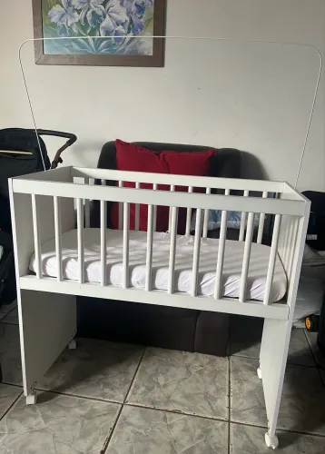 Vende-se mini berço