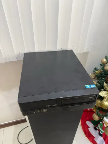 Computador/ PC com gabinete Positivo