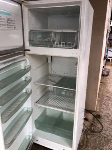 GELADEIRA ELECTROLUX USADA