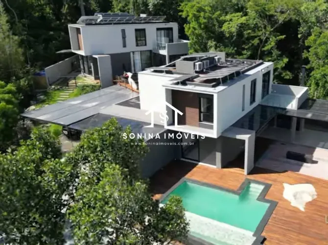VENDA CASA ALTO PADRÃO EM CONDOMINIO COM VISTA PARA PEDRA GRANDE EM ATIBAIA