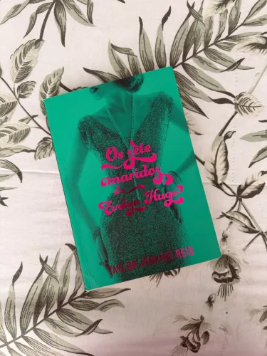 Livro ?Os Sete Maridos de Evelyn Hugo? (Novo)