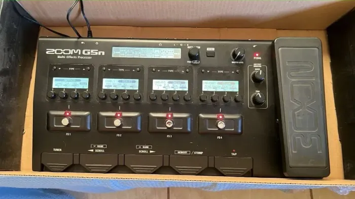 Pedaleira Zoom G5n