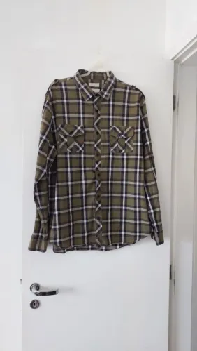Camisa Social Masculina Foxton. Tamanho GG.Largura 60cm;Altura 77cm.