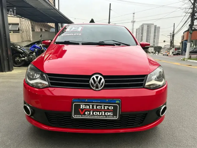Volkswagen Fox 1.0 MI Total Flex 8V 5P 2012