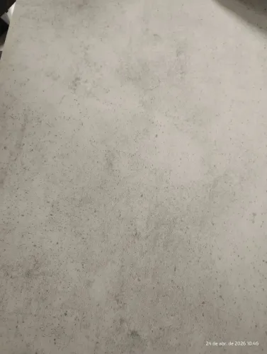 Piso Vinílico Novo - tenho 5 Caixas com 10 peças cada (2,5m² cada)