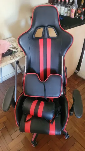 Cadeira gamer pelegrin usada